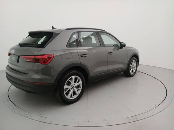 AUDI Q3 2.0 40 TFSI GASOLINA PRESTIGE QUATTRO TIPTRONIC — foto 5