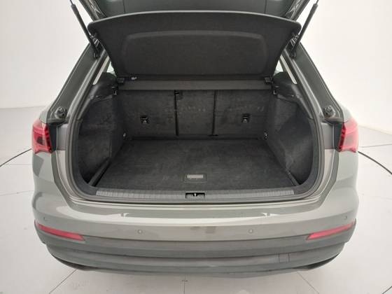 AUDI Q3 2.0 40 TFSI GASOLINA PRESTIGE QUATTRO TIPTRONIC — foto 9