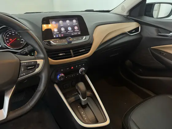 CHEVROLET ONIX 1.0 TURBO FLEX PLUS PREMIER AUTOMÁTICO — foto 11