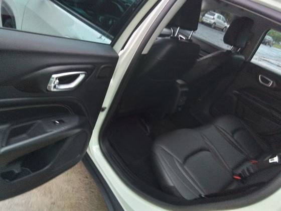 JEEP COMPASS 1.3 T270 TURBO FLEX LONGITUDE AT6 — foto 13