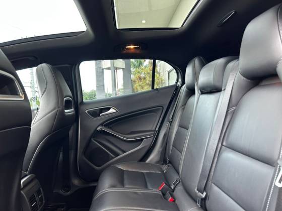 MERCEDES-BENZ GLA 250 2.0 16V TURBO GASOLINA SPORT 4P 4MATIC AUTOMÁTICO — foto 13
