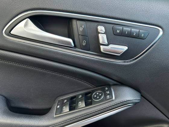MERCEDES-BENZ GLA 250 2.0 16V TURBO GASOLINA SPORT 4P 4MATIC AUTOMÁTICO — foto 17