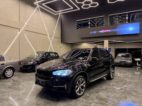 BMW X5 3.0 4X4 30D I6 TURBO DIESEL 4P AUTOMÁTICO BMW X5 3.0 4X4 30D I6 TURBO DIESEL 4P AUTOMÁTICO