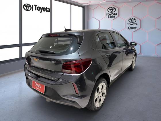 CHEVROLET ONIX 1.0 TURBO FLEX LTZ AUTOMÁTICO — foto 4