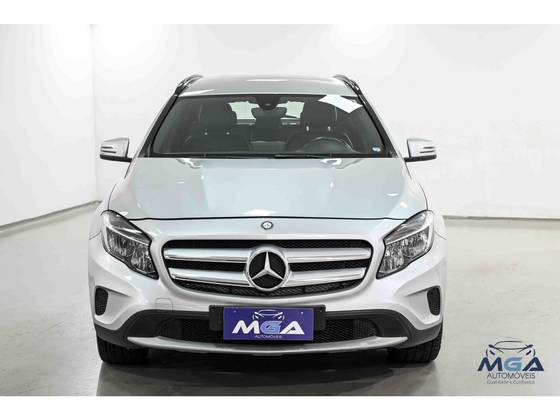MERCEDES-BENZ GLA 200 1.6 CGI STYLE 16V TURBO FLEX 4P AUTOMÁTICO — foto 2