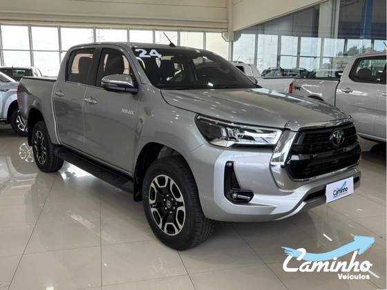 TOYOTA HILUX 2.8 D-4D TURBO DIESEL CD SRX 4X4 AUTOMÁTICO — foto 3