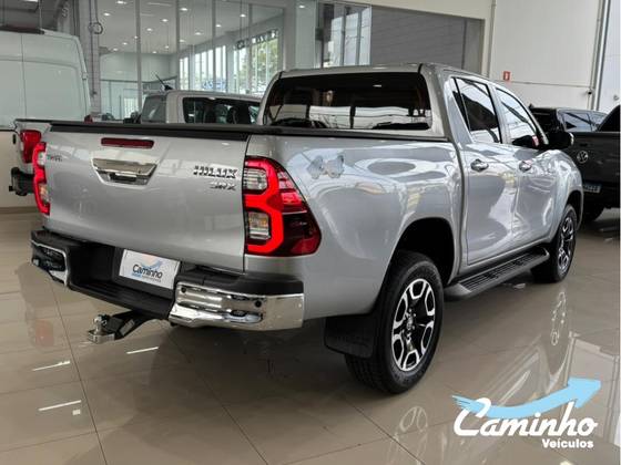 TOYOTA HILUX 2.8 D-4D TURBO DIESEL CD SRX 4X4 AUTOMÁTICO — foto 5