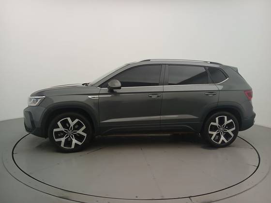 VOLKSWAGEN TAOS 1.4 250 TSI TOTAL FLEX HIGHLINE AUTOMÁTICO — foto 2