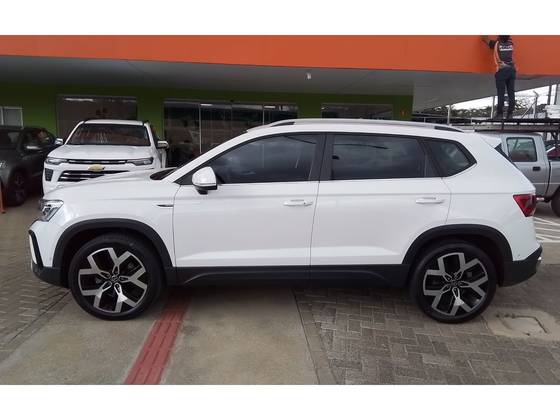VOLKSWAGEN TAOS 1.4 250 TSI TOTAL FLEX HIGHLINE AUTOMÁTICO — foto 8