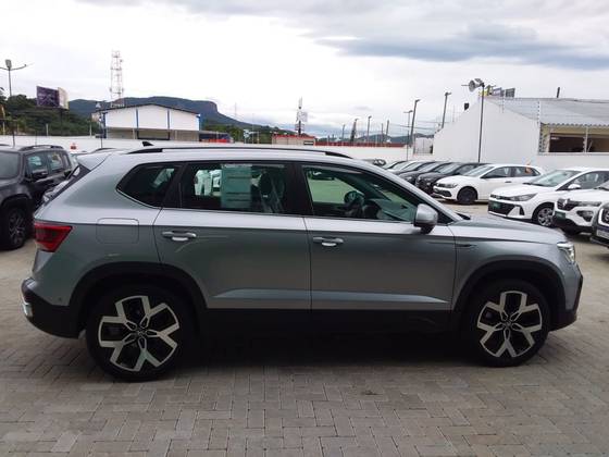 VOLKSWAGEN TAOS 1.4 250 TSI TOTAL FLEX HIGHLINE AUTOMÁTICO — foto 7