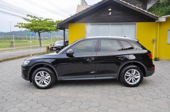 AUDI Q5 2.0 TFSI GASOLINA ATTRACTION S TRONIC — foto 4