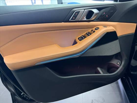 BMW X5 3.0 I6 TURBO HÍBRIDO XDRIVE50E M SPORT AUTOMÁTICO — foto 7