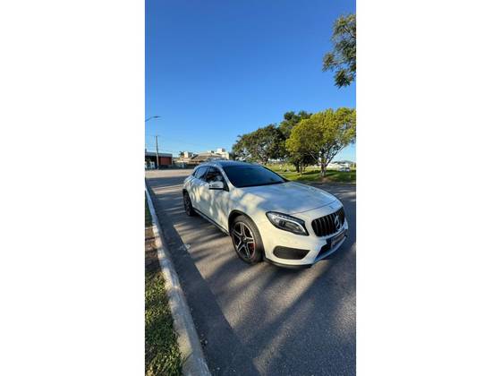 MERCEDES-BENZ GLA 250 2.0 16V TURBO GASOLINA SPORT 4P AUTOMÁTICO MERCEDES-BENZ GLA 250 2.0 16V TURBO GASOLINA SPORT 4P AUTOMÁTICO