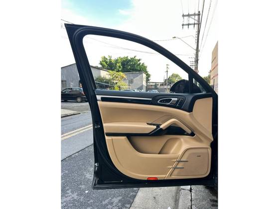 PORSCHE CAYENNE 3.6 PLATINUM EDITION 4X4 V6 24V GASOLINA 4P TIPTRONIC — foto 16