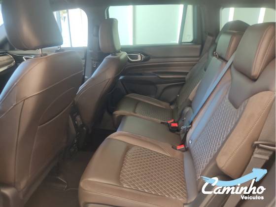 JEEP COMMANDER 2.0 TD380 TURBO DIESEL OVERLAND AT9 — foto 9