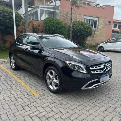 MERCEDES-BENZ GLA 200 1.6 CGI FLEX ADVANCE 7G-DCT MERCEDES-BENZ GLA 200 1.6 CGI FLEX ADVANCE 7G-DCT