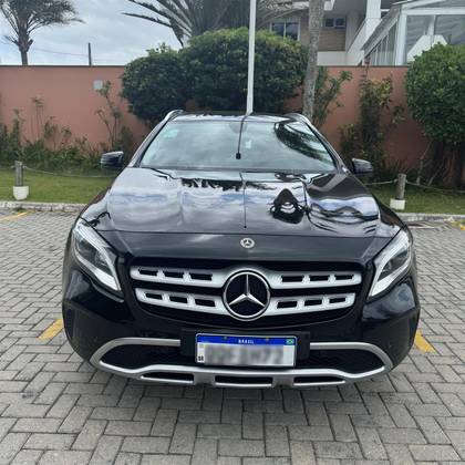 MERCEDES-BENZ GLA 200 1.6 CGI FLEX ADVANCE 7G-DCT — foto 2