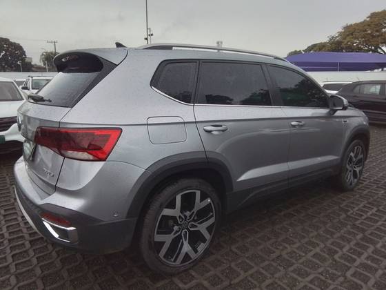 VOLKSWAGEN TAOS 1.4 250 TSI TOTAL FLEX HIGHLINE AUTOMÁTICO — foto 6