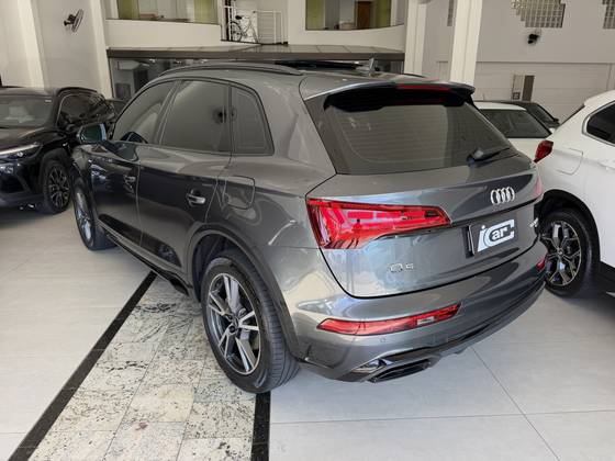 AUDI Q5 2.0 55 TFSIE PHEV PERFORMANCE BLACK QUATTRO S TRONIC — foto 4