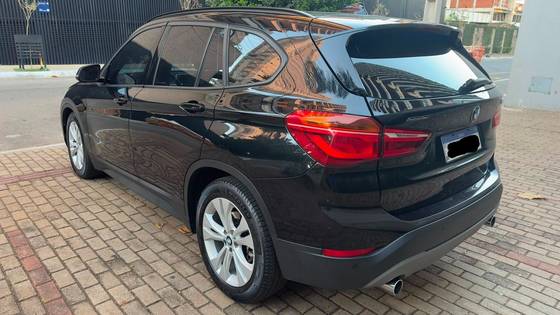 BMW X1 2.0 16V TURBO ACTIVEFLEX SDRIVE20I 4P AUTOMÁTICO — foto 2