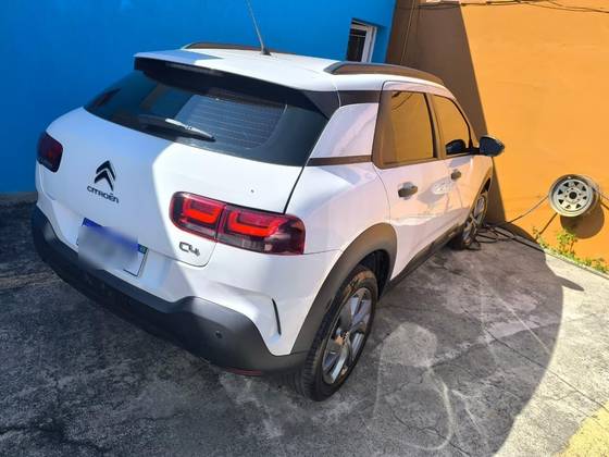CITROËN C4 CACTUS 1.6 VTI 120 FLEX FEEL BUSINESS EAT6 — foto 6
