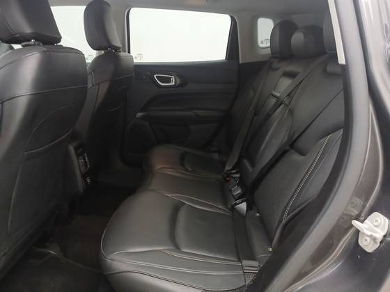 JEEP COMPASS 1.3 T270 TURBO FLEX LONGITUDE AT6 — foto 17