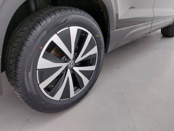 VOLKSWAGEN TAOS 1.4 250 TSI TOTAL FLEX HIGHLINE AUTOMÁTICO — foto 14