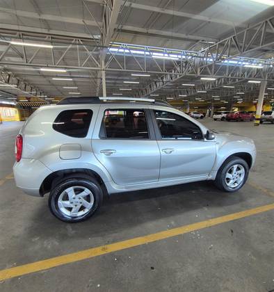 RENAULT DUSTER 1.6 4X2 16V FLEX 4P MANUAL — foto 5