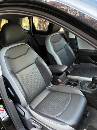 VOLKSWAGEN TAOS 1.4 250 TSI TOTAL FLEX COMFORTLINE AUTOMÁTICO — foto 6