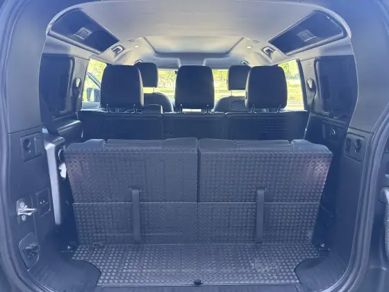 LAND ROVER DEFENDER 2.0 P300 GASOLINA 110 SE AWD AUTOMÁTICO — foto 9