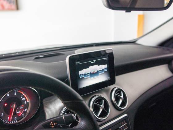 MERCEDES-BENZ GLA 200 1.6 CGI ADVANCE 16V TURBO FLEX 4P AUTOMÁTICO — foto 16