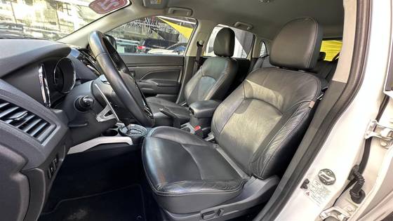 MITSUBISHI OUTLANDER SPORT 2.0 MIVEC FLEX HPE AUTOMÁTICO — foto 16