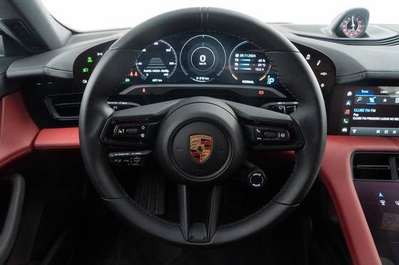 PORSCHE TAYCAN 4S CROSS TURISMO ELÉTRICO — foto 14