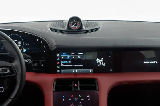 PORSCHE TAYCAN 4S CROSS TURISMO ELÉTRICO — foto 17