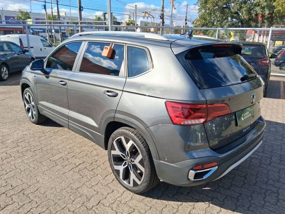 VOLKSWAGEN TAOS 1.4 250 TSI TOTAL FLEX HIGHLINE AUTOMÁTICO — foto 3