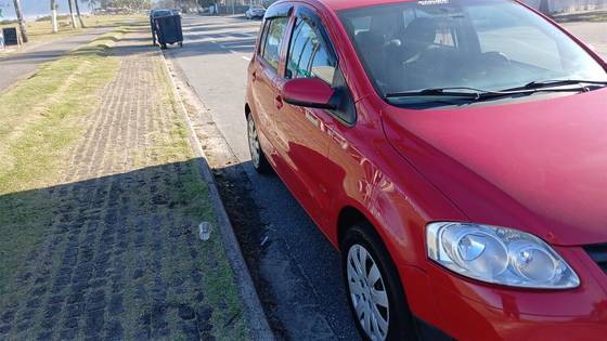 VOLKSWAGEN FOX 1.6 MI PLUS 8V FLEX 4P MANUAL VOLKSWAGEN FOX 1.6 MI PLUS 8V FLEX 4P MANUAL