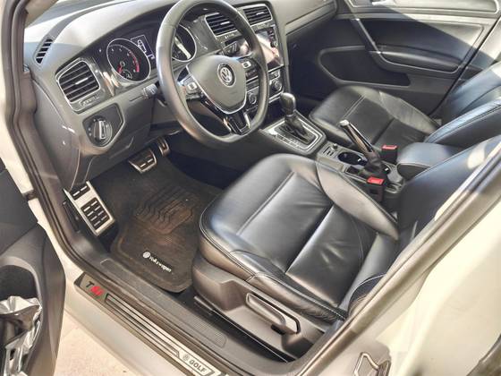 VOLKSWAGEN GOLF 1.0 200 TSI TOTAL FLEX COMFORTLINE TIPTRONIC — foto 6
