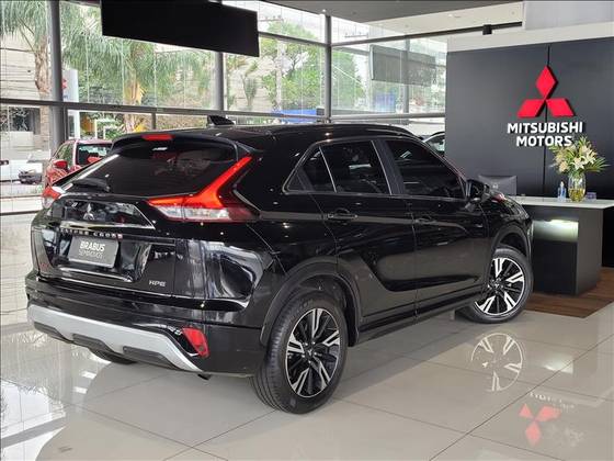 MITSUBISHI ECLIPSE CROSS 1.5 MIVEC TURBO GASOLINA HPE CVT — foto 4