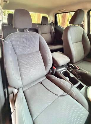 NISSAN FRONTIER 2.3 16V TURBO DIESEL ATTACK CD 4X4 AUTOMÁTICO — foto 8