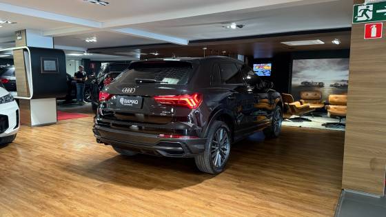 AUDI Q3 2.0 40 TFSI GASOLINA PERFORMANCE BLACK QUATTRO TIPTRONIC — foto 4
