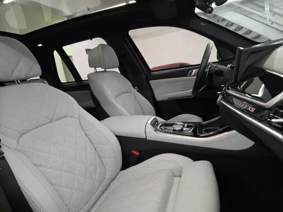 BMW X5 3.0 I6 TURBO HÍBRIDO XDRIVE50E M SPORT AUTOMÁTICO — foto 11