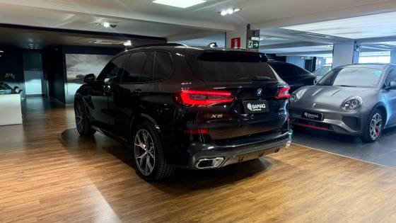 BMW X5 3.0 I6 TURBO HÍBRIDO XDRIVE45E M SPORT AUTOMÁTICO — foto 6