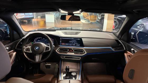 BMW X5 3.0 I6 TURBO HÍBRIDO XDRIVE45E M SPORT AUTOMÁTICO — foto 11