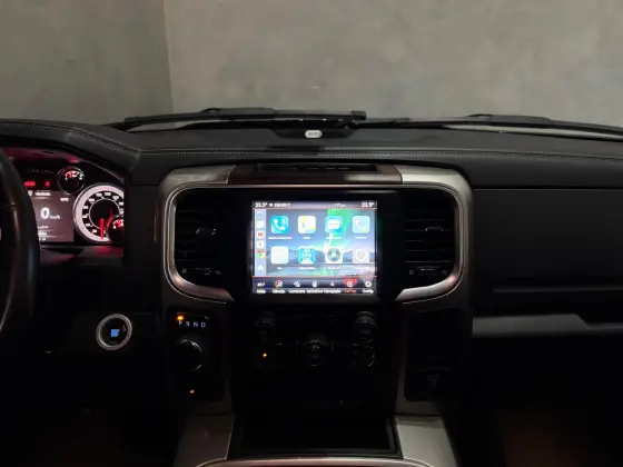 RAM CLASSIC 5.7 V8 GASOLINA LARAMIE NIGHT EDITION CD 4X4 AUTOMÁTICO — foto 14