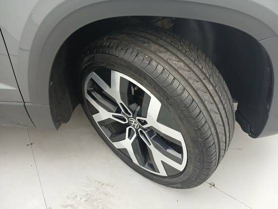 VOLKSWAGEN TAOS 1.4 250 TSI TOTAL FLEX HIGHLINE AUTOMÁTICO — foto 13