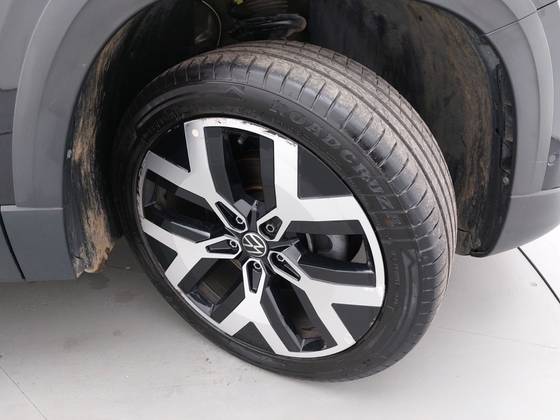 VOLKSWAGEN TAOS 1.4 250 TSI TOTAL FLEX HIGHLINE AUTOMÁTICO — foto 13