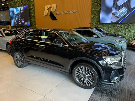 AUDI Q3 2.0 40 TFSI GASOLINA PERFORMANCE QUATTRO TIPTRONIC — foto 2
