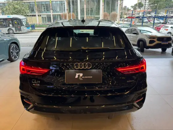 AUDI Q3 2.0 40 TFSI GASOLINA PERFORMANCE QUATTRO TIPTRONIC — foto 6