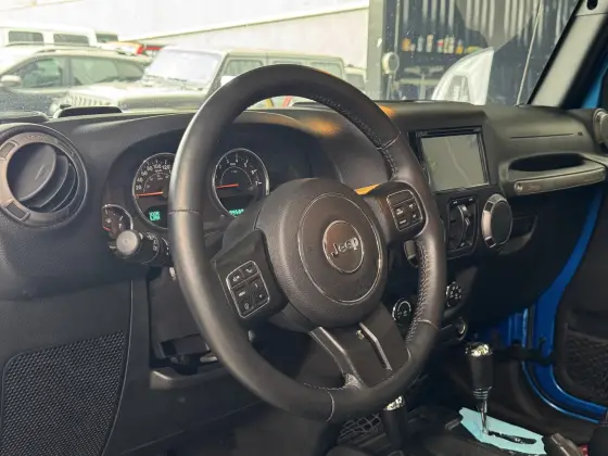 JEEP WRANGLER 3.6 UNLIMITED SPORT 4X4 V6 GASOLINA 4P AUTOMÁTICO — foto 5