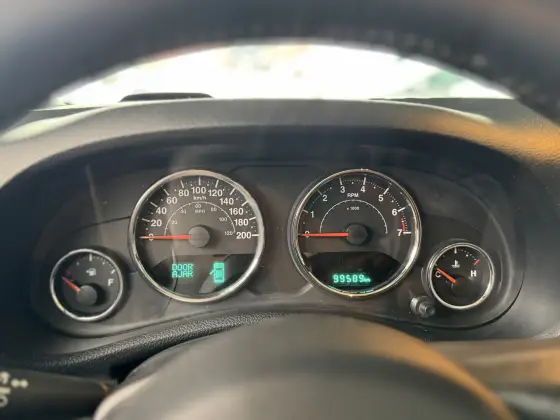 JEEP WRANGLER 3.6 UNLIMITED SPORT 4X4 V6 GASOLINA 4P AUTOMÁTICO — foto 9